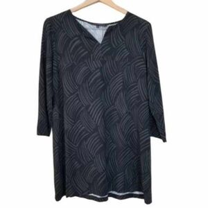 Ritva Falla Black and Gray Patterned Viscose Medium Top